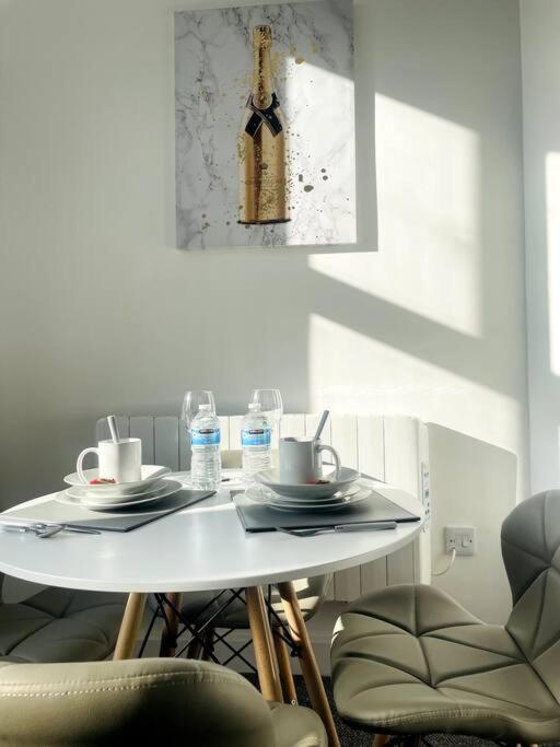 #2Bs 1 Bed Serviced Apartment Derby Bagian luar foto
